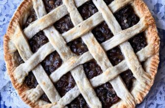 OLD FASHIONED RAISIN PIE – The Southern Woman Cooks