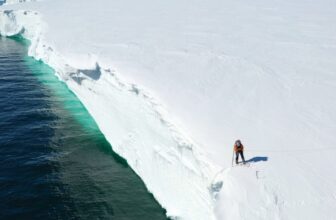 Scientists Uncover Shocking Hyperlink Between Tides and Earth’s Greatest Icebergs