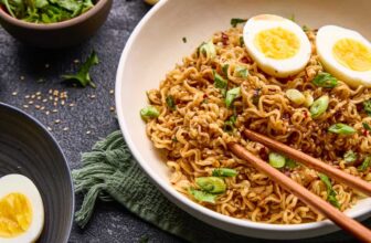15 Minute Sriracha Ramen Noodles