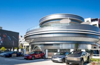 Add the Tesla Diner to the Record of Elon Musk Tasks That Fail to Ship on Guarantees