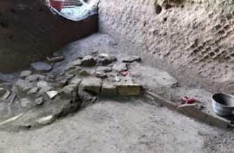 After Mount Vesuvius Demolished Pompeii, Individuals Returned to Reside Among the many Ruins