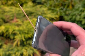 I broke my cellphone with pocket lint, leaving me with (costly) pocket junk