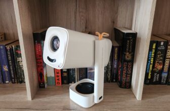 Taking this transportable projector on the street was simpler than I anticipated