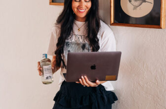 The Enterprise Accelerator for Well being Coaches Who Wish to Lastly Make Cash On-line