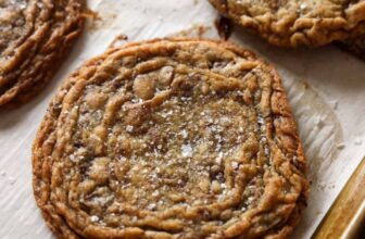 Large Crinkled Chocolate Chip Cookies